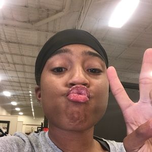 Meet your Posher, Aisanae